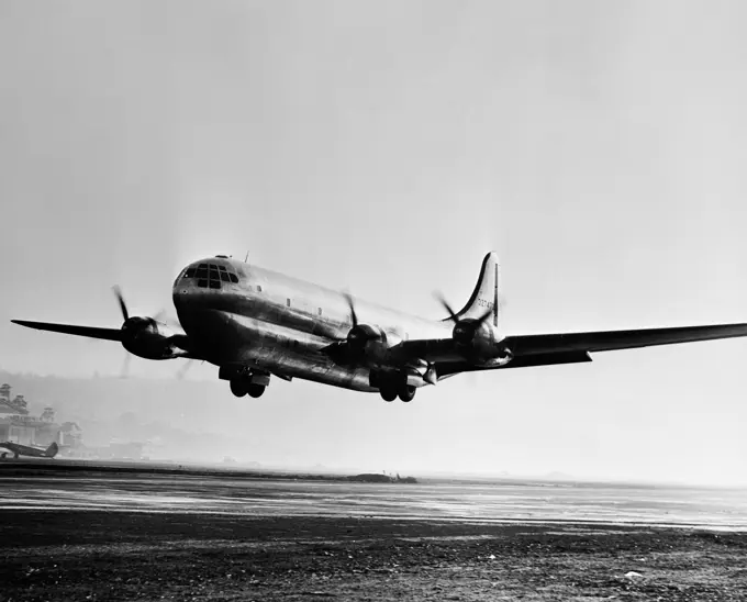 Boeing 377 Stratocruiser was long-range postwar airliner with four piston-driven engines