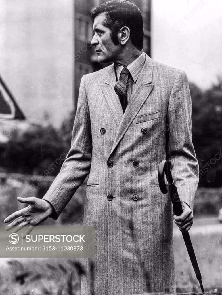 1970's style, man wearing elegant dress