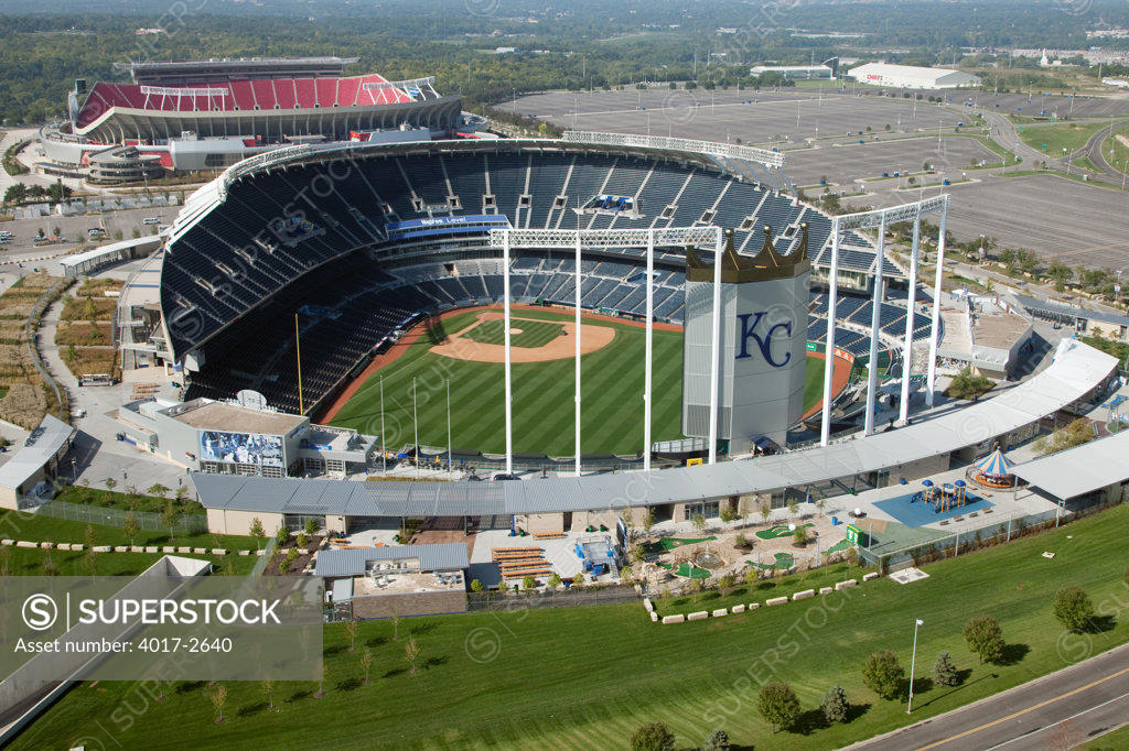 Logo des Kauffman Stadions