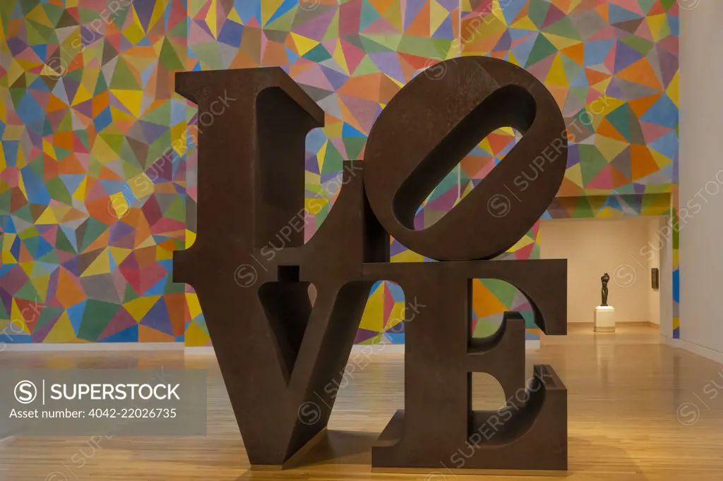 Love sculpture, Robert Indiana, 1970, Pulliam Family Great Hall, Indianapolis Museum of Art, Indianapolis, Indiana, USA, North America