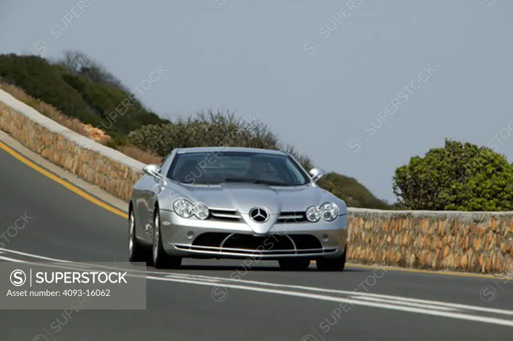 Mercedes Benz SLR McLaren 2005 silver rock wall