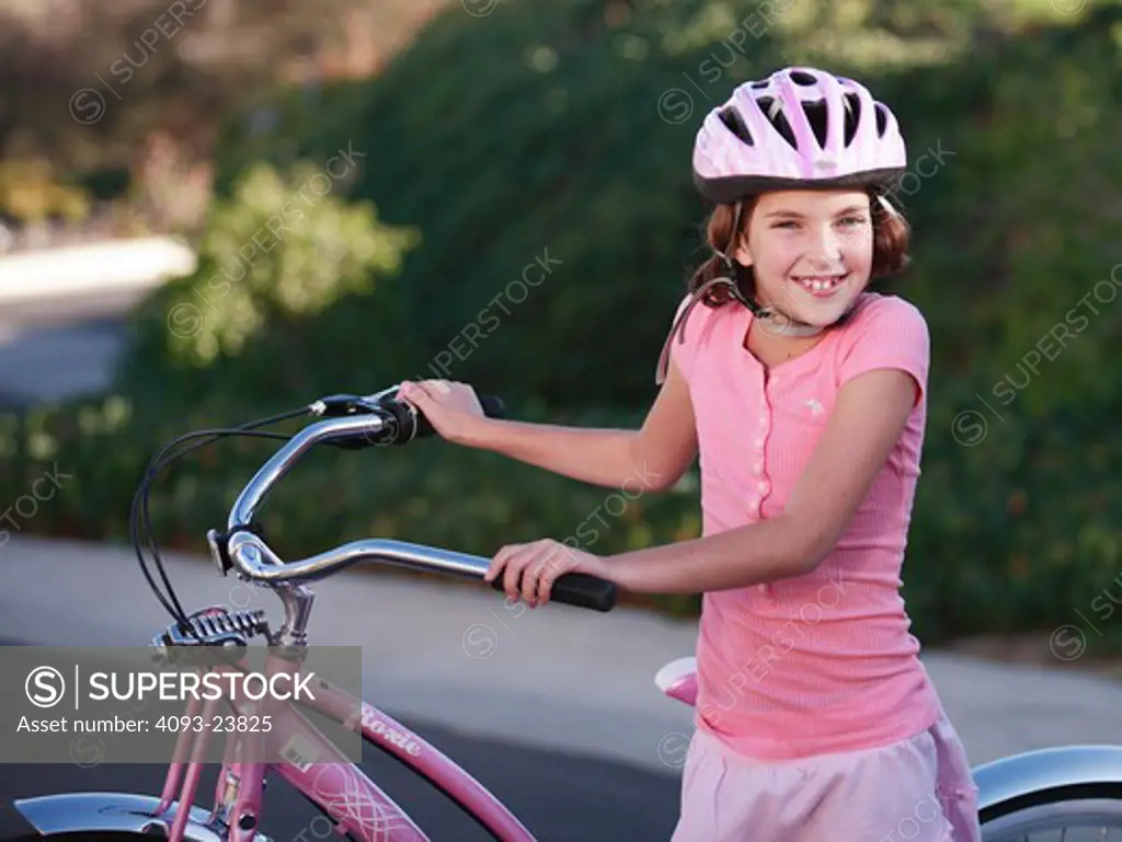 Little girl beach top cruiser bikes