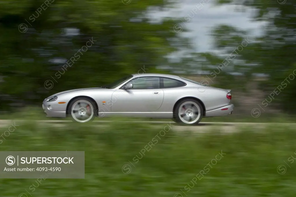 Jaguar XKR 2005 silver