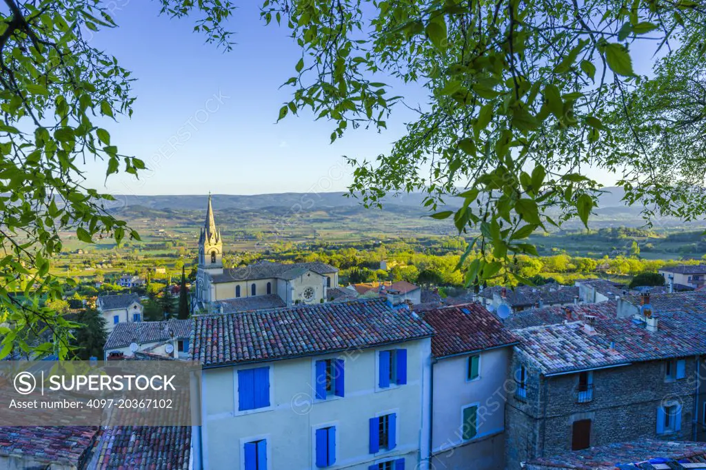 Town of Bonnieux in morning, Provence, France