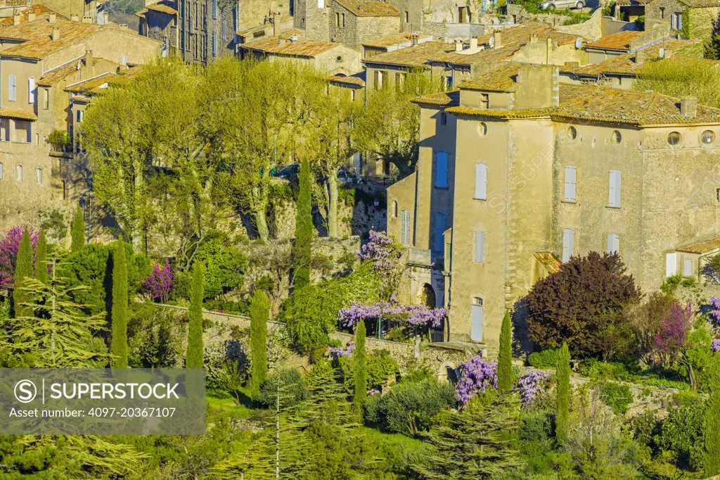 Hill town of Bonnieux in Provence region, France