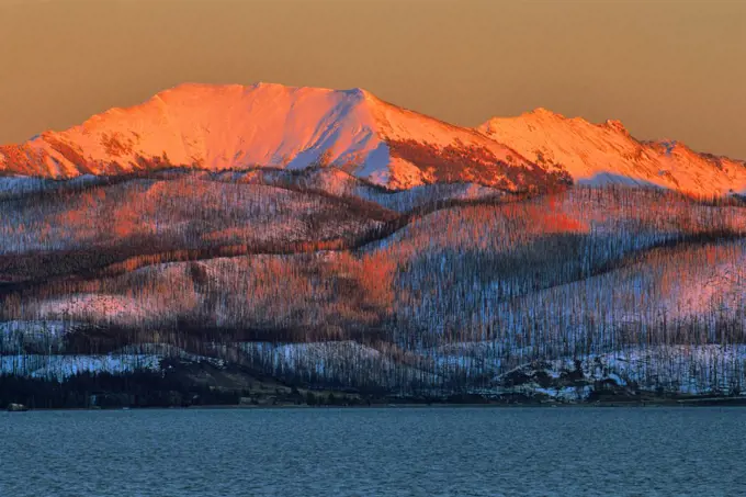 Lake with mountains in the background, Yellowstone Lake, Yellowstone National Park, Wyoming, USA