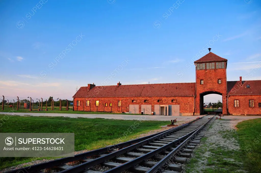 The main entrance to Auschwitz II (Birkenau). Auschwitz-Birkenau concentration camp, Brzezinka, Lesser Poland Voivodeship, Poland.Auschwitz-Birkenau c...