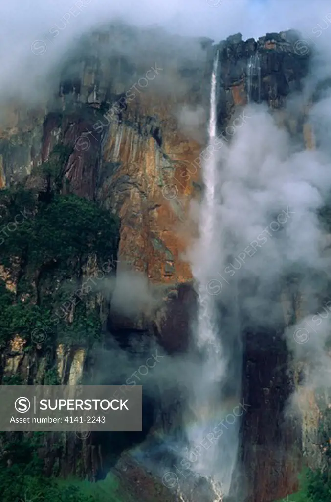 angel falls (height 990m) world's tallest single drop falls canaima np, venezuela 