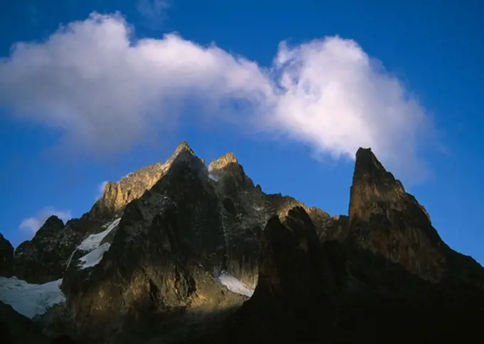 mount kenya batian at sunset 17057ft/5199m from teleki valley, mt kenya national park, kenya, africa