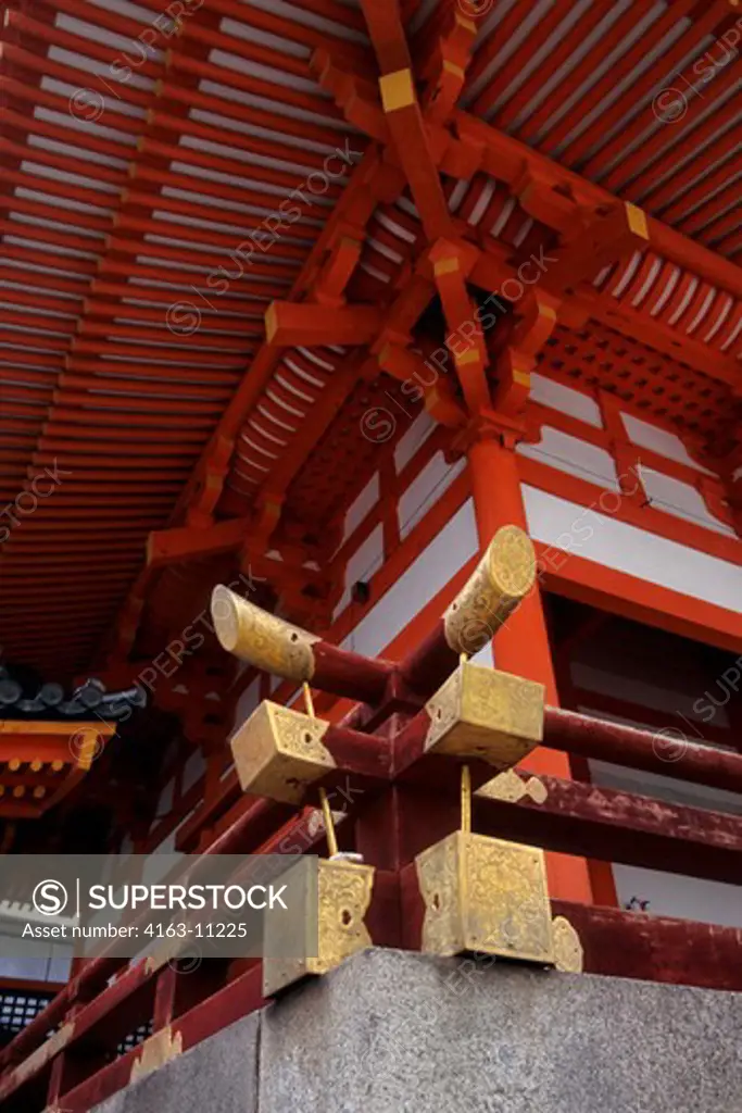 JAPAN, KYOTO, HEIAN SHRINE (SHINTO SHRINE), BRASS DECORATIONS