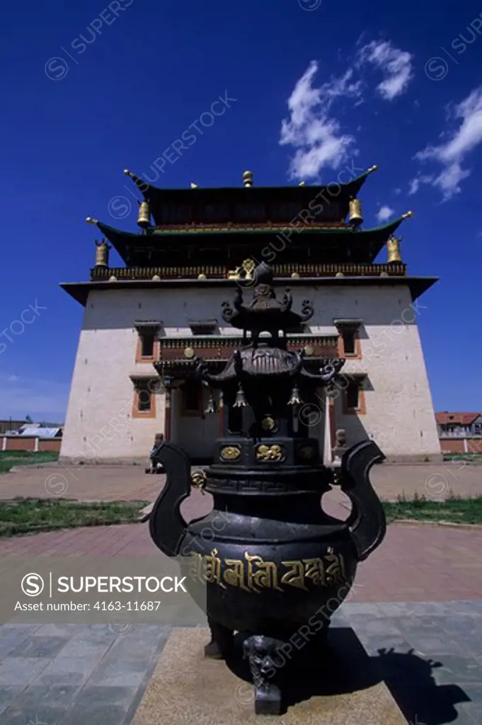 MONGOLIA, ULAANBAATAR, GANDAN KHIID MONASTERY