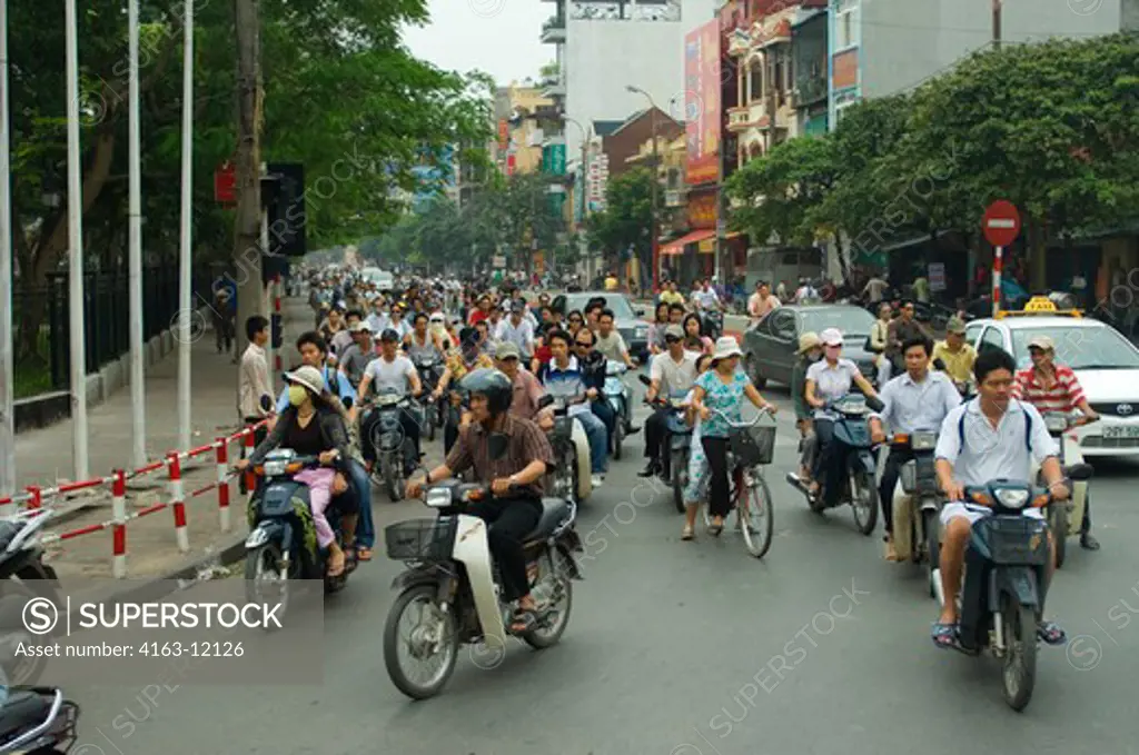 NORTH VIETNAM, HANOI, STREET SCENE, MOPEDS