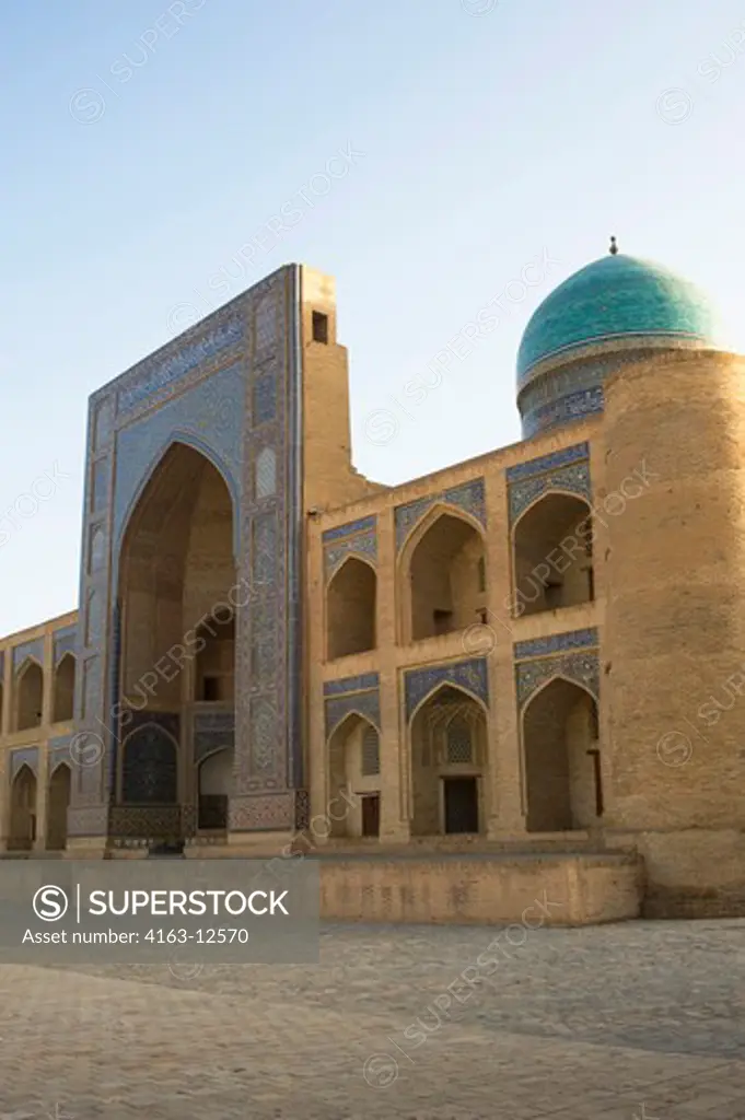 UZBEKISTAN, BUKHARA, MIRI ARAB MADRASAH (RELIGIOUS SCHOOL)