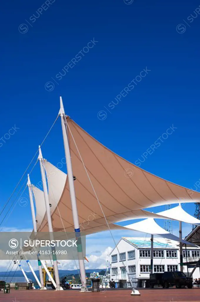 NEW ZEALAND, WELLINGTON, WATERFRONT, QUEENS WHARF, SAILS