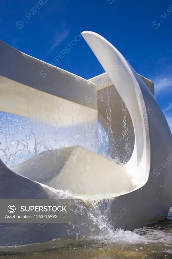 NEW ZEALAND, NORTH ISLAND, WELLINGTON, WATERFRONT, ALBATROSS FOUNTAIN BY TANYA ASHKEN