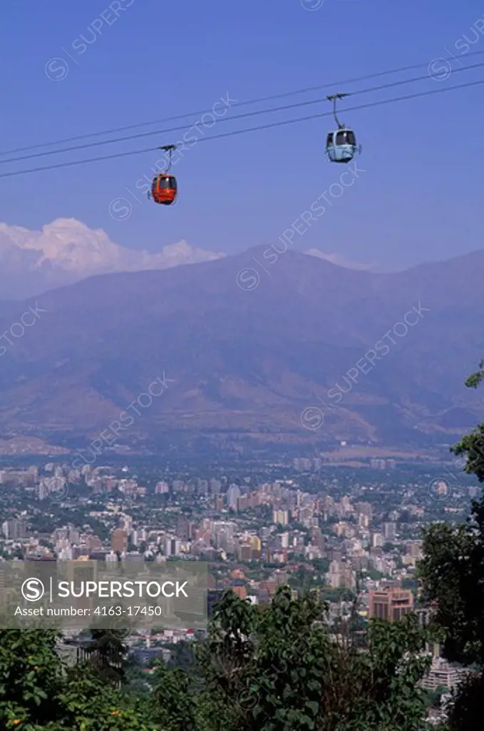 CHILE, SANTIAGO, OVERVIEW OF TOWN, WITH ANDES MOUNTAINS IN BACKGROUND, GONDOLA