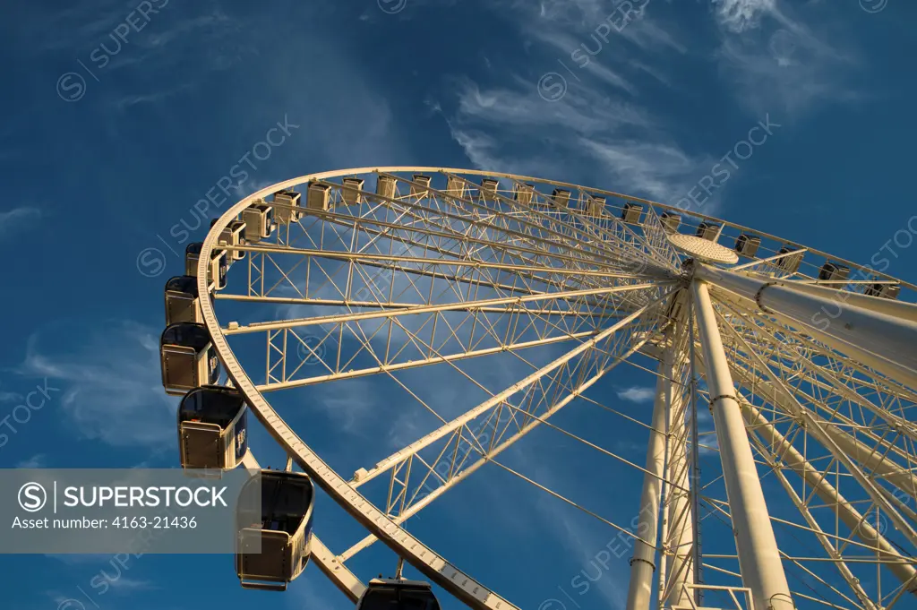 The Great Wheel (Ferris Wheel) At Seattle'S Pier 57 On Seattle Waterfront, Washington State, Usa