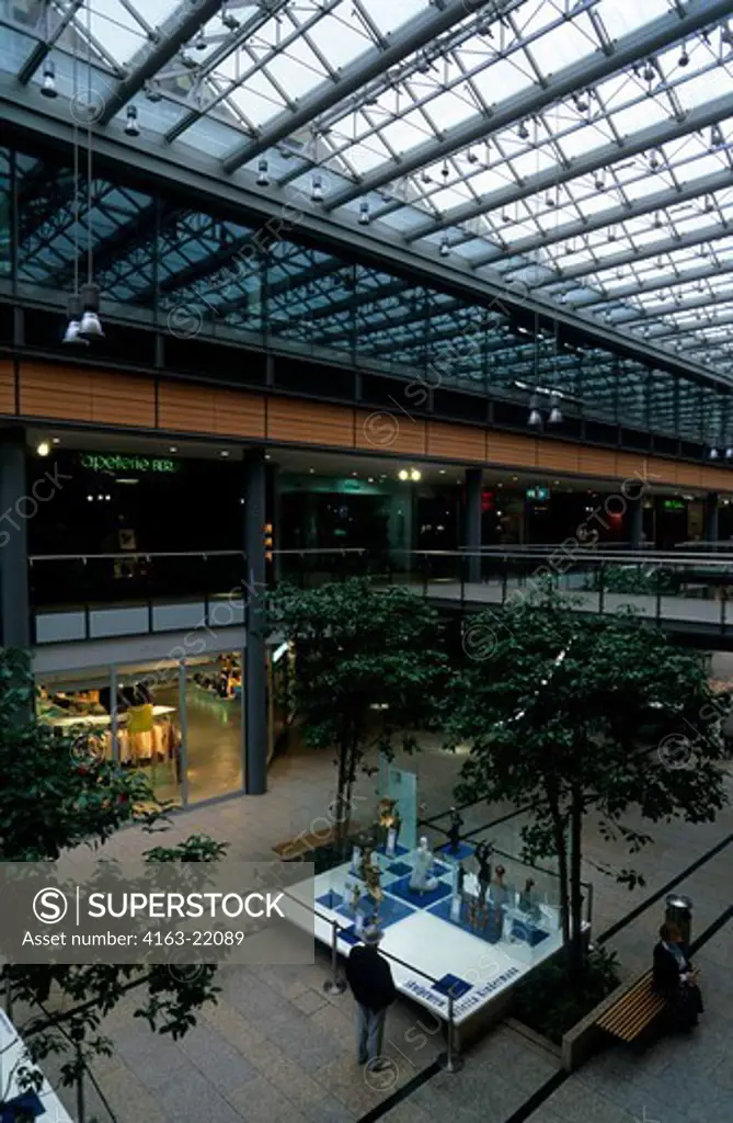 Germany, Berlin, Potzdamer Platz, Shopping Arcades