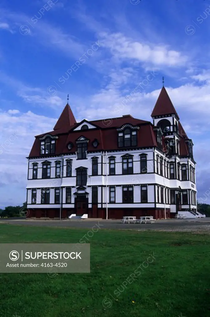 CANADA, NOVA SCOTIA, LUNENBURG, LUNENBURG ACADEMY