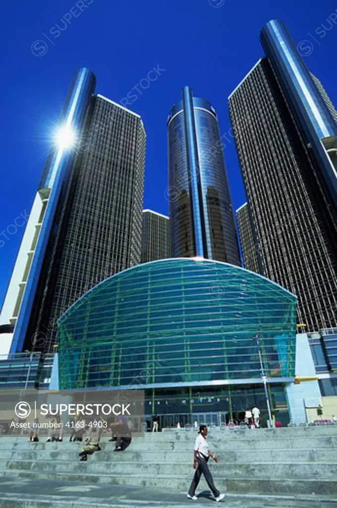 USA, MICHIGAN, DETROIT, RENAISSANCE CENTER, RIVERFRONT