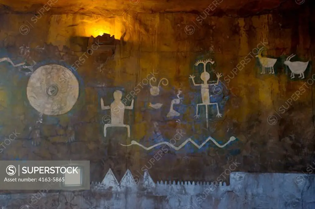 USA, ARIZONA, GRAND CANYON NATIONAL PARK, DESERT VIEW, WATCHTOWER BUILT BY ARCHITECT MARY COLTER, INTERIOR WITH HOPI PICTOGRAPHS