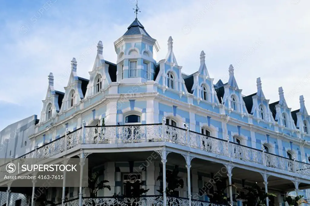 SOUTH AFRICA, CAPE TOWN, DUTCH COLONIAL ARCHITECTURE