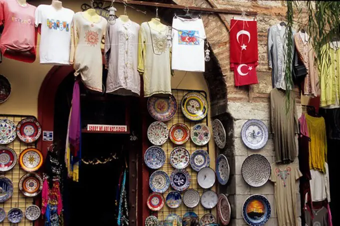 TURKEY, ISTANBUL, SOUVENIR STORE