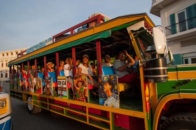 Chiva Bus Ride With Live Music In Cartagena, Colombia