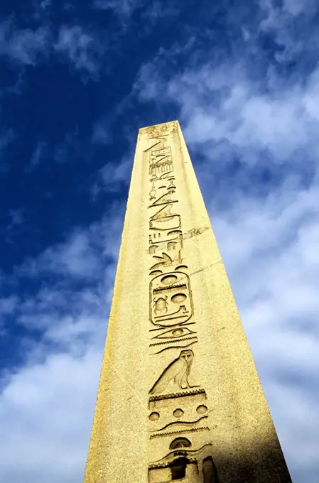 TURKEY, ISTANBUL, HIPPODROME, EGYPTIAN OBELISK