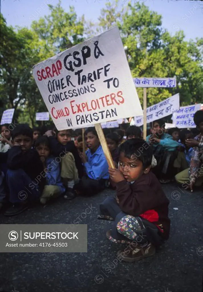 Indian children in Delhi protesting against child labour in Pakistan