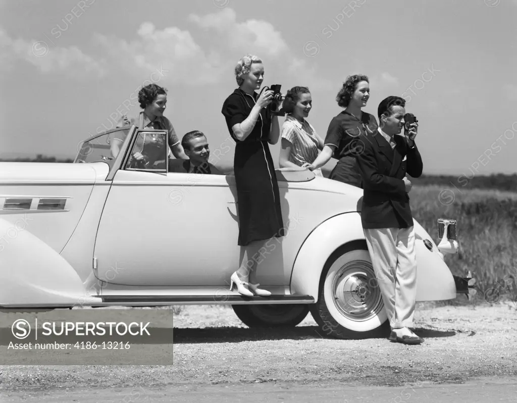 1940S Camera Tourists Car Men Women