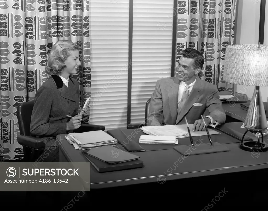 1950S Office Man Woman Businessman At ...