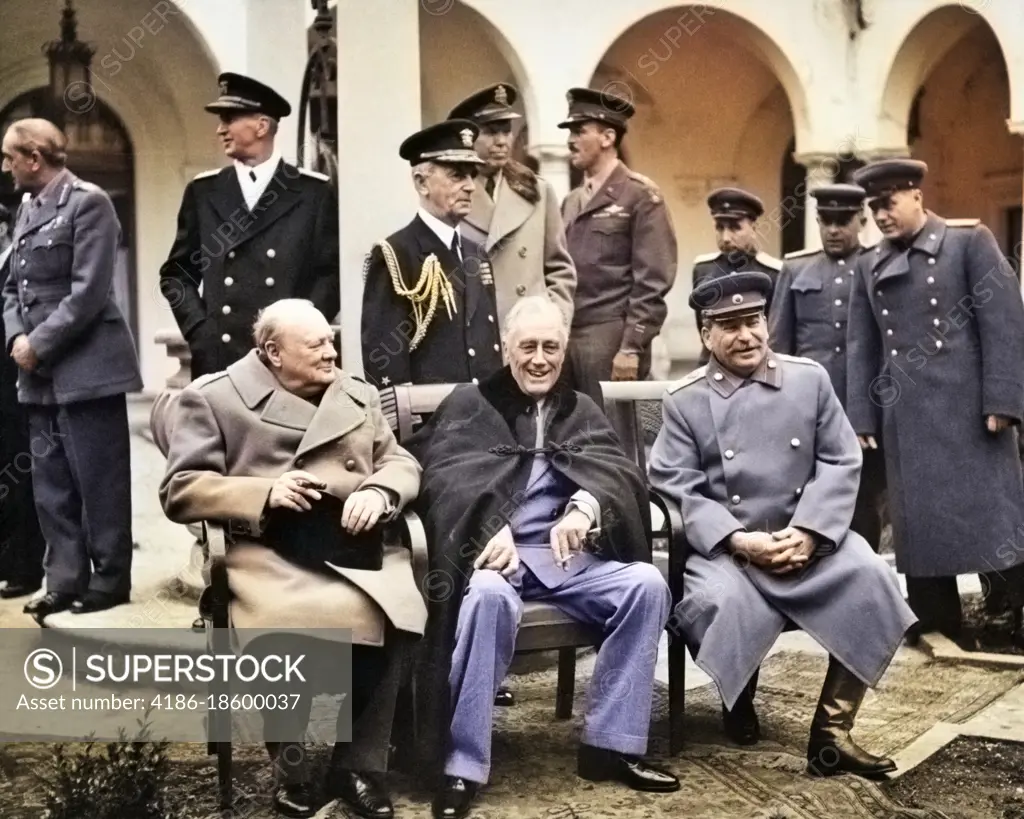 1940s WINSTON CHURCHILL FRANKLIN D. ROOSEVELT JOSEPH STALIN AT YALTA FEBRUARY 1945 IN THE PATIO OF LIVADIA PALACE