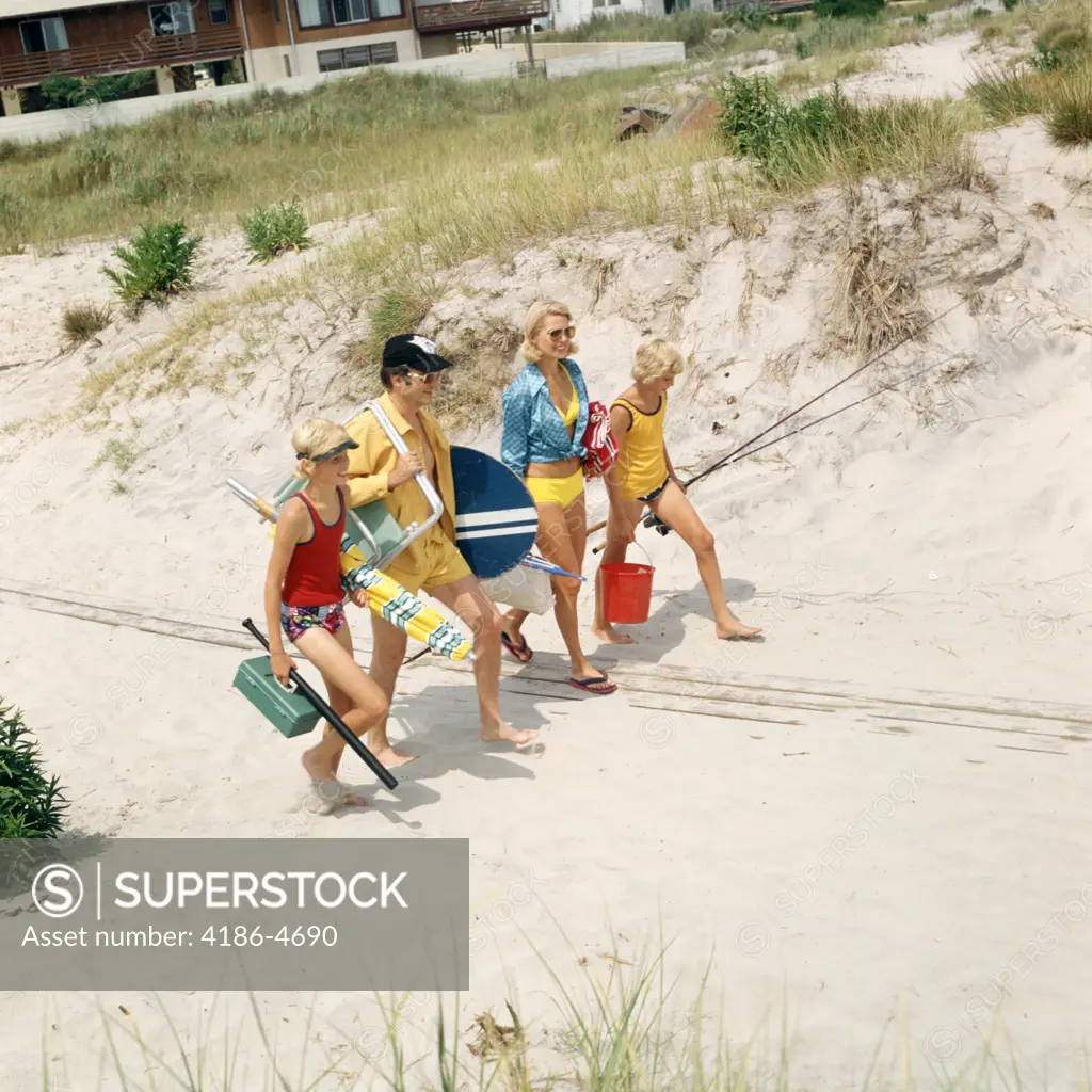 Beach Family Ocean City Jersey Sand 1970S 1974