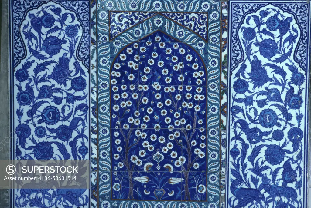 BLUE TILES TOPKAPI PALACE ISTANBUL TURKEY