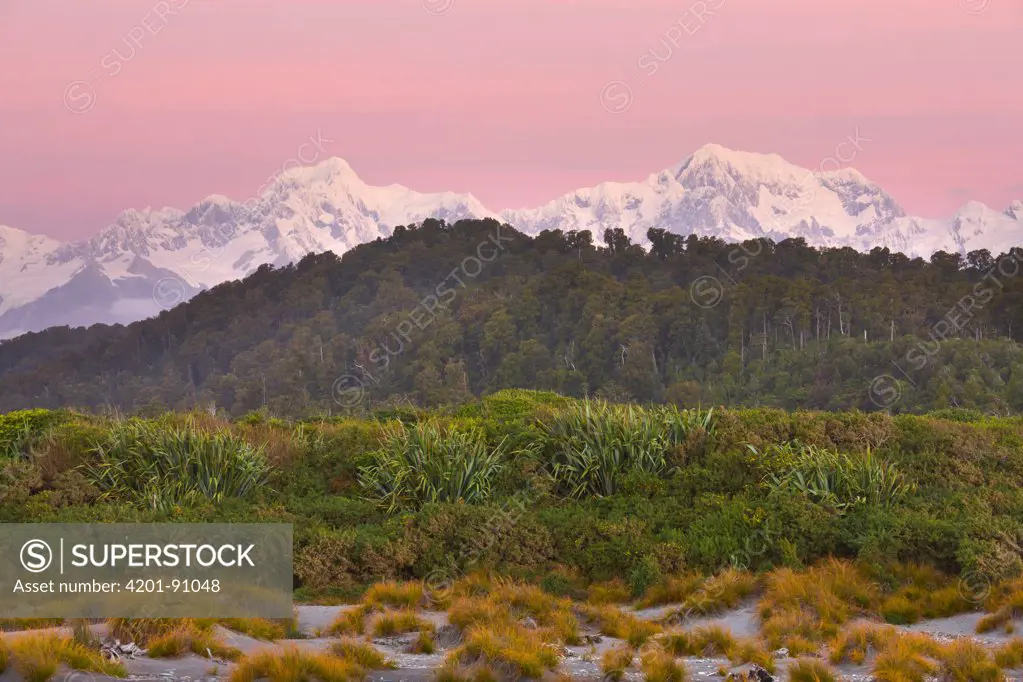 Southern Alps seen from Gillespie's Beach, South Island, New Zealand