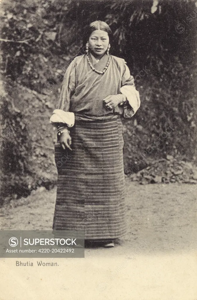 A Woman from the ethnic Tibetan Bhutia tribe from Sikkim, a landlocked Indian state nestled in the Himalayas.     Date: circa 1908