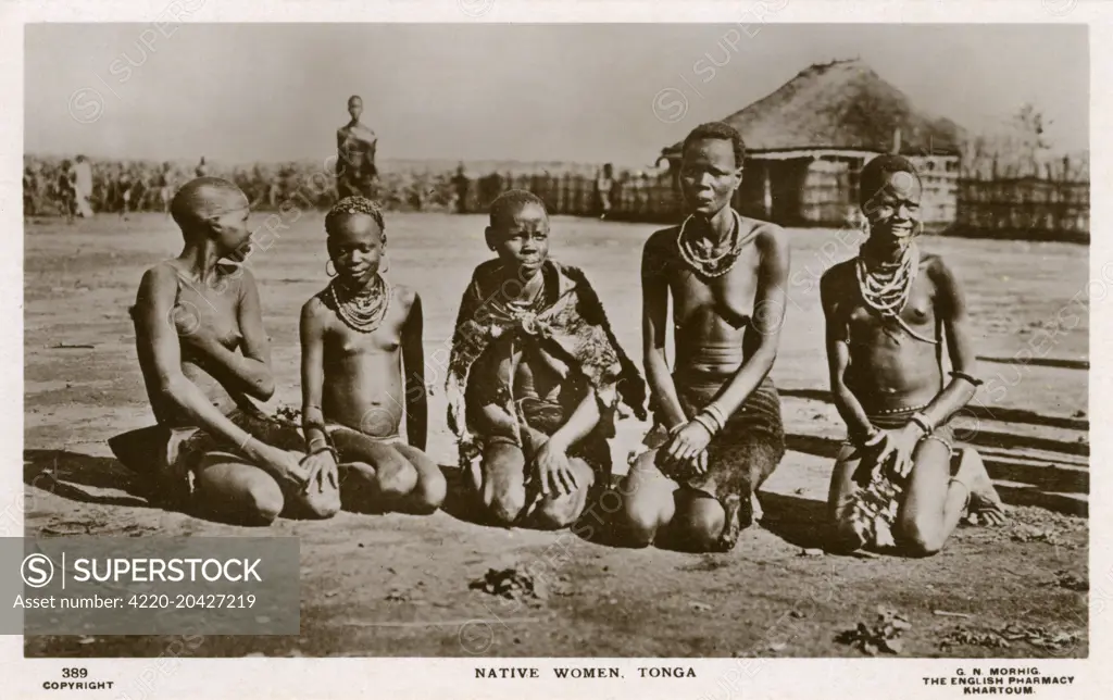 South Sudan - Village Women - Tonga     Date: circa 1910s