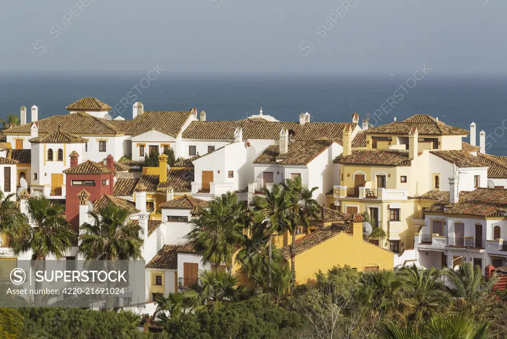 Andalusian architecture prevails in many contemporary urbanizations like La Alcaidesa at the Mediterranean Sea   Cadiz province, Andalusia, Spain     Date: 