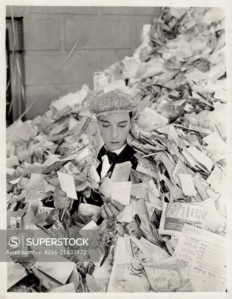 Buster Keaton in silent comedy The Cameraman by Edward Sedgwick, Anonymous  