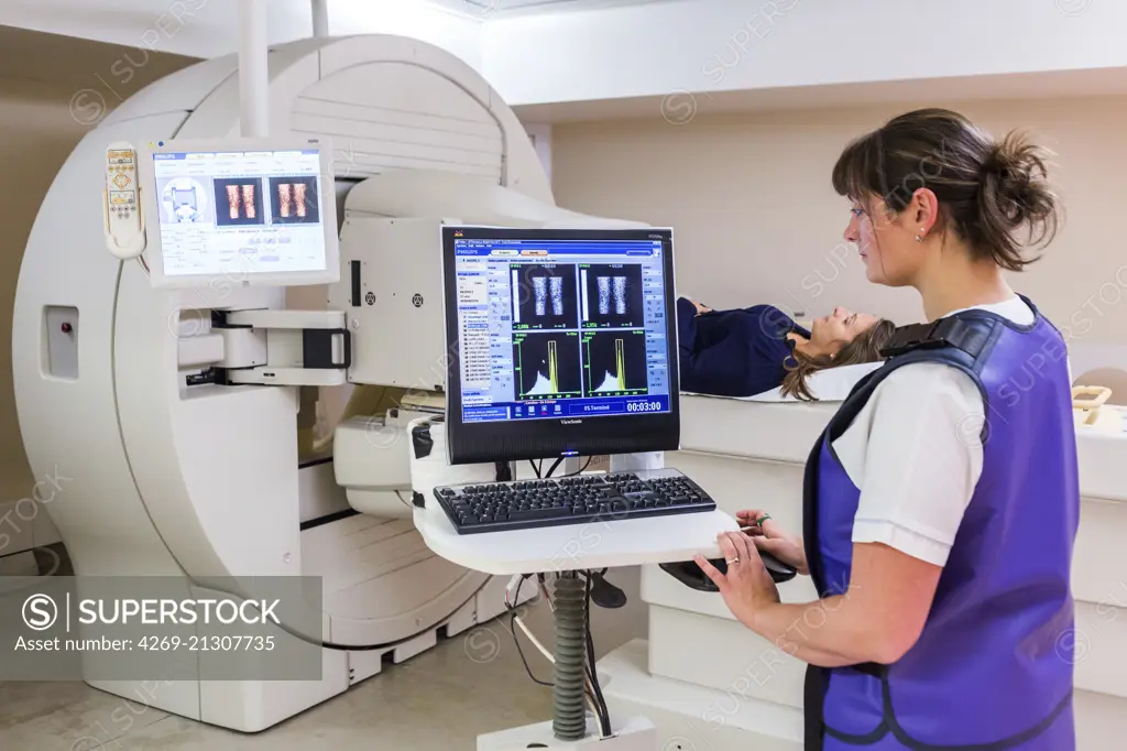 Bone scintigraphy, nuclear medicine department.