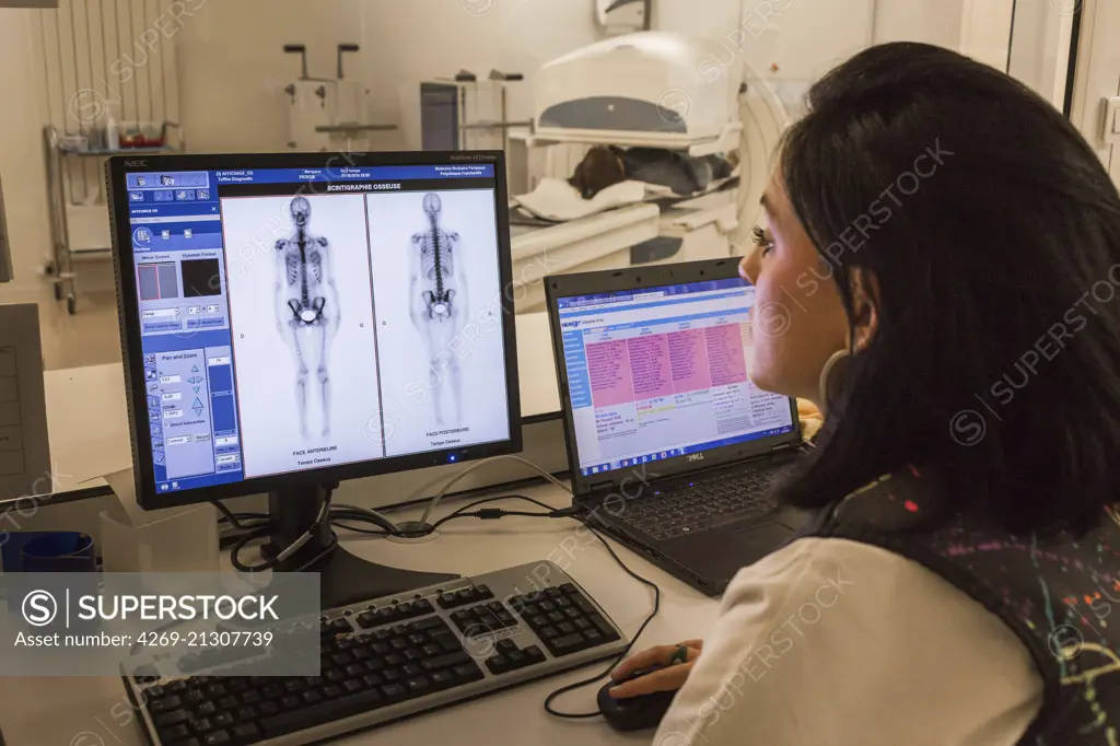 Bone scintigraphy, nuclear medicine department.