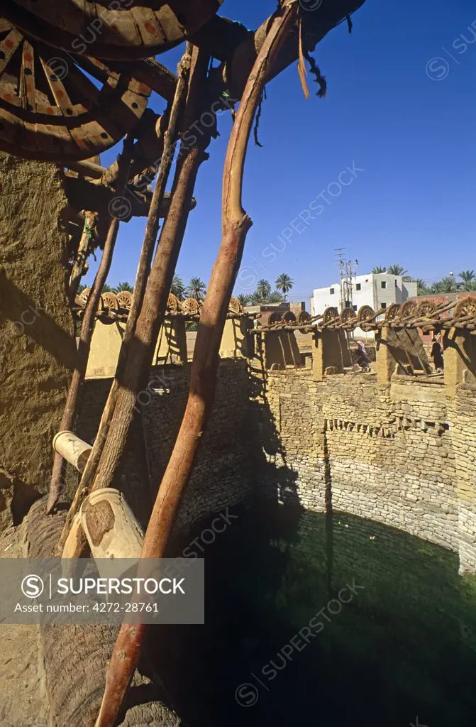 Saudi Arabia, Tabuk, Taima (aka Tayma). The Bi'r al-Haddaj is Saudi Arabai's oldest (possibly Babylonian in origin) and largest well with around sixty draw-wheels positioned at its rim.