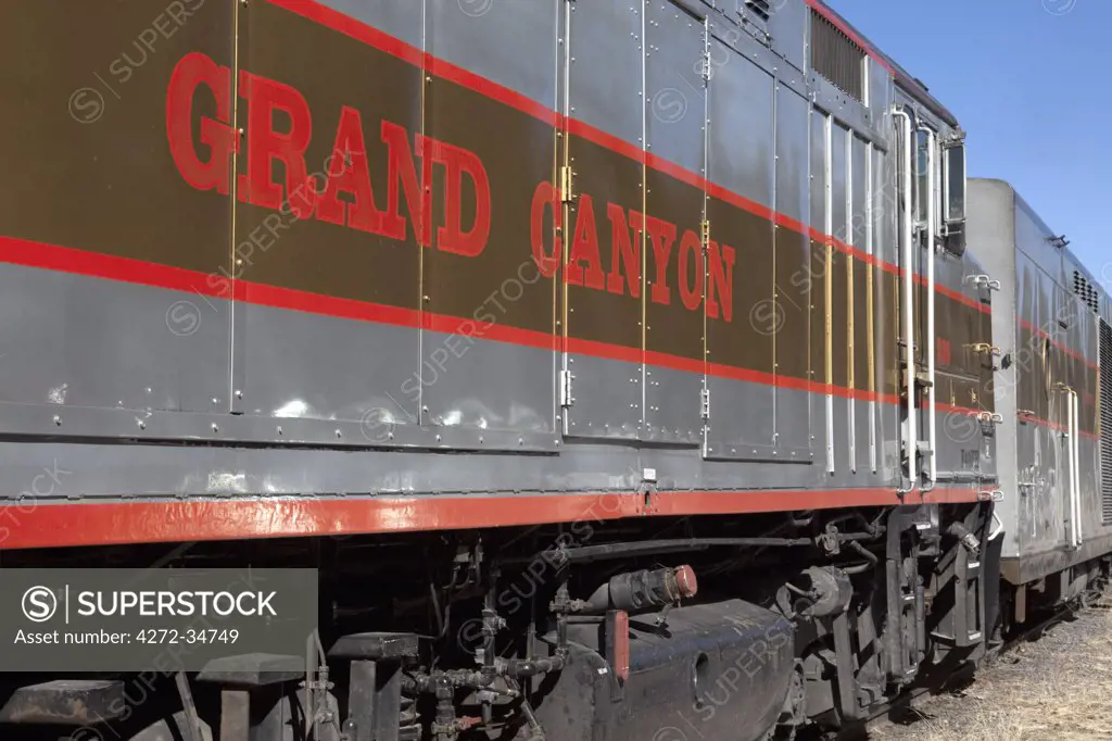 USA, Arizona, the Grand Canyon National Park.   Train and railcars of the Grand Canyon Railways gleam in the sun.