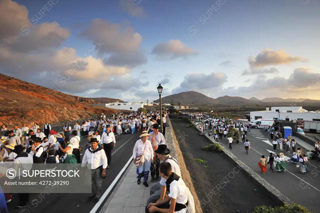 Romeria (pilgrimage) de Nuestra Senora de las Dolores (Lady of the Volcanoes). People come walking from all the island and bring food offers for the disadvantaged. Lanzarote, Canary Islands