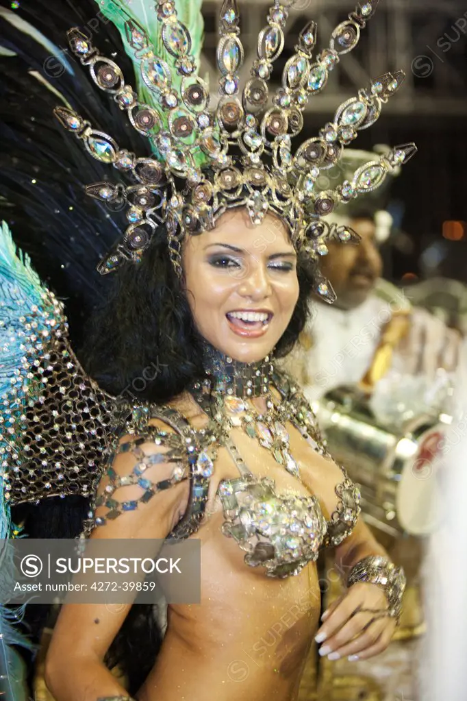 South America, Rio de Janeiro, Rio de Janeiro city, Fabia Borges of the Imperio da Tijuca samba school at carnival in the Sambadrome Marques de Sapucai