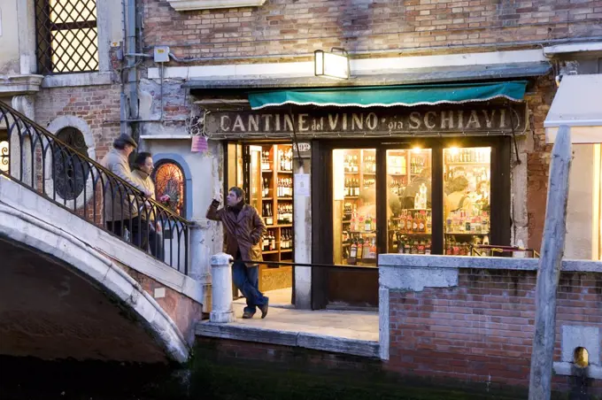 Wine shop, Venice, Veneto, Italy