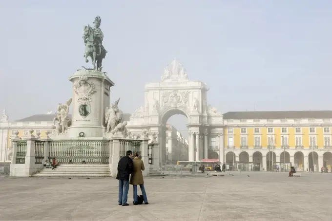 Tourists at Terreiro do Pa_o, Lisbon, Portugal