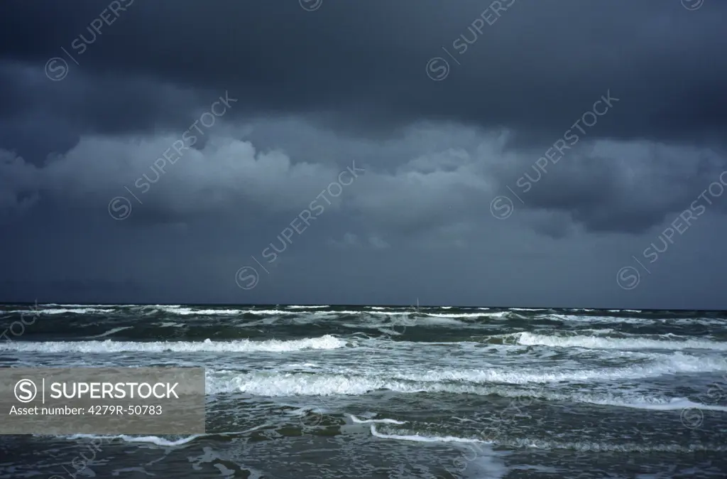 sea - thunderstorm