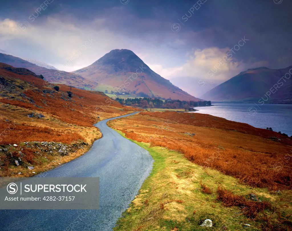 England, Cumbria, Wast Water. A winter's view along Wast Water.